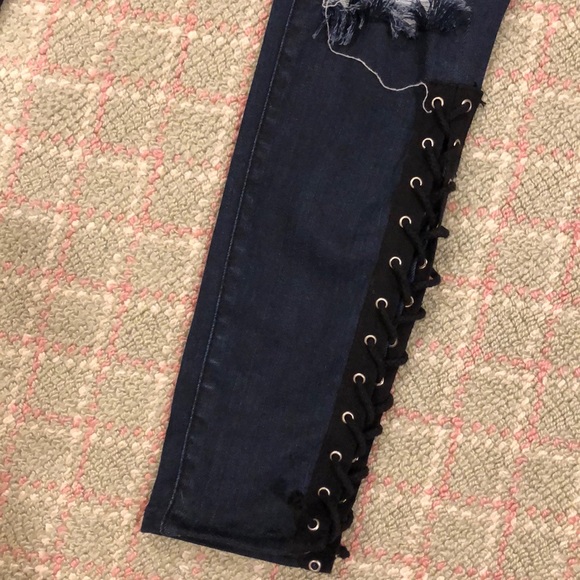 Jeans - Picture 3 of 4